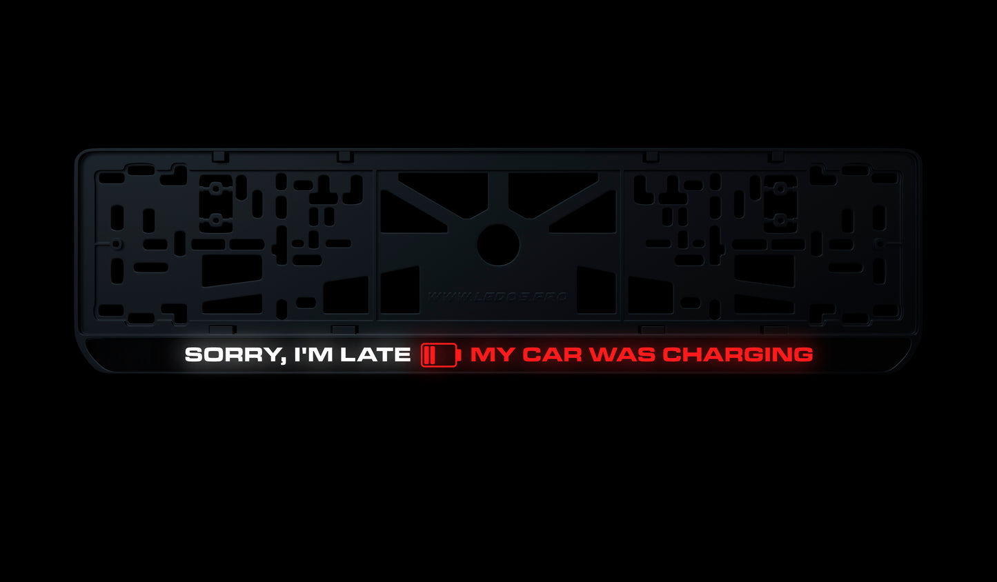 Рамка номерного знаку: SORRY, I'M LATE V1